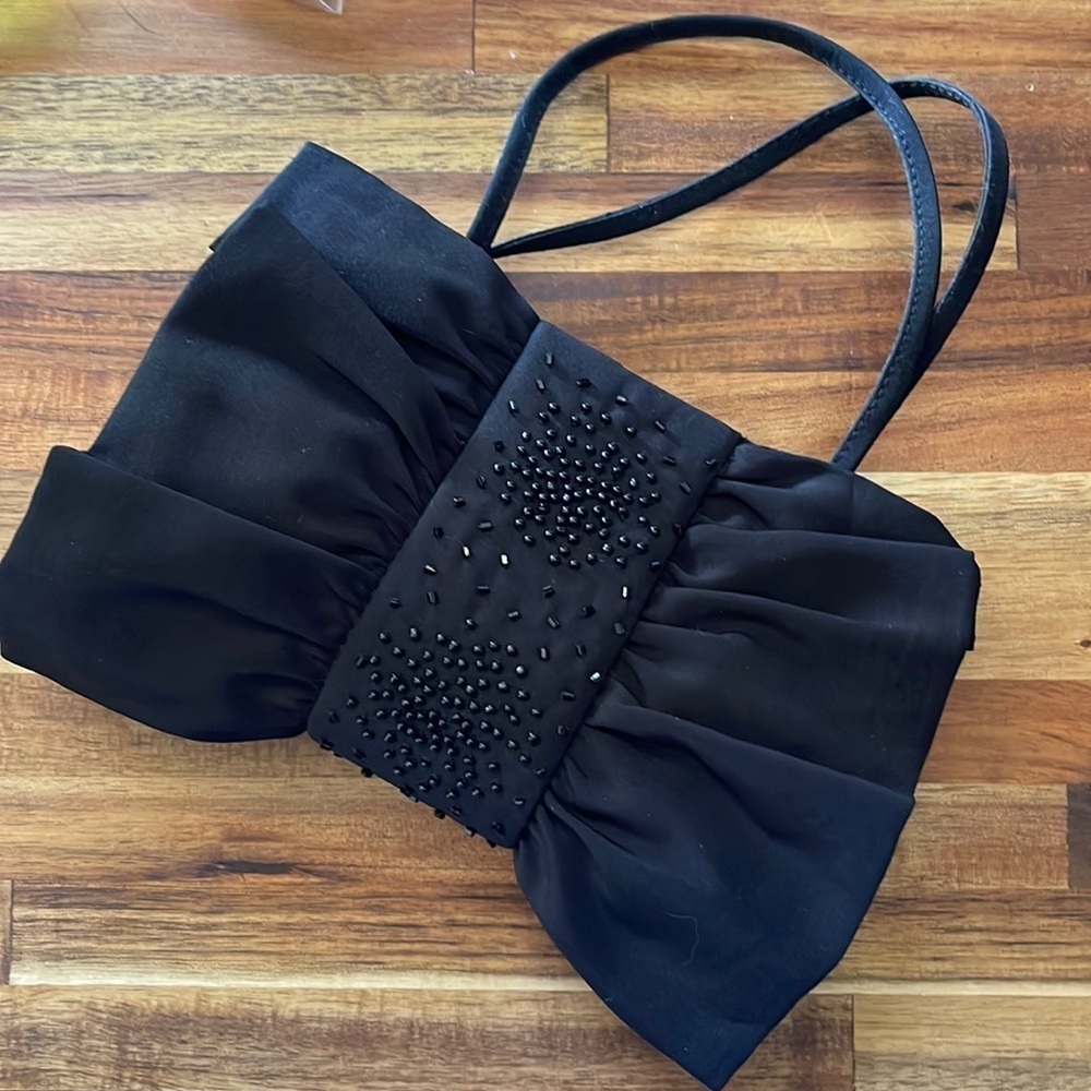 NITEBAGS Black Embellished Hand, Clutch & Crossbody Bag. P248/A